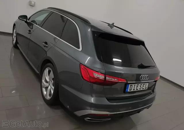 AUDI A4 40 TDI Quattro S Line S tronic