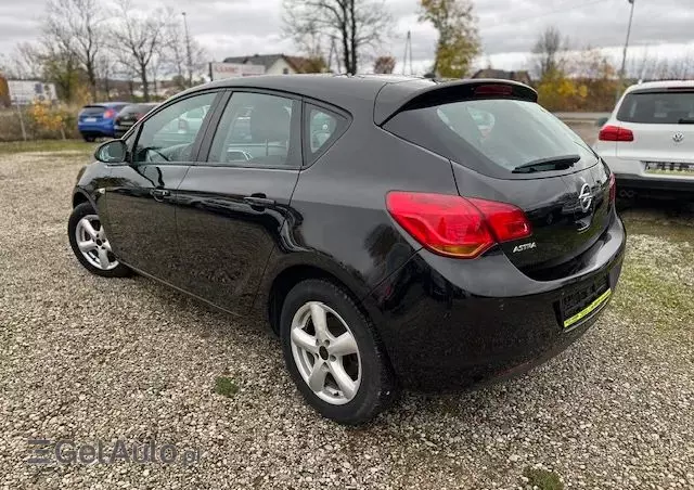 OPEL Astra 1.4 Active