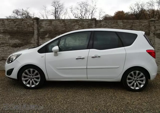 OPEL Meriva 1.4 T Cosmo