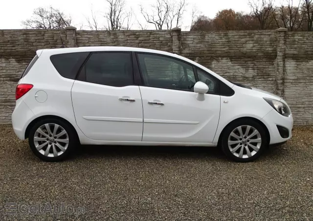 OPEL Meriva 1.4 T Cosmo