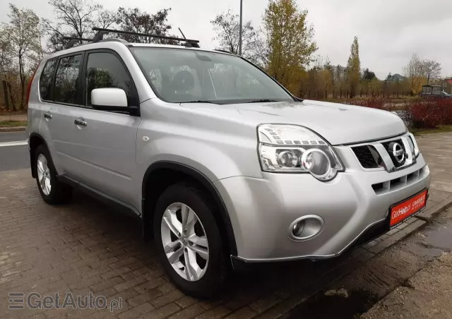 NISSAN X-Trail 