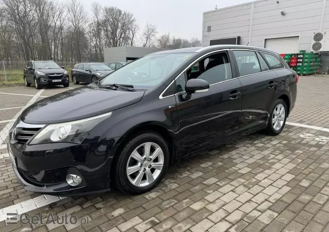 TOYOTA Avensis 