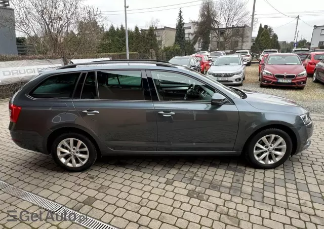 SKODA Octavia 1.6 TDI SCR Style