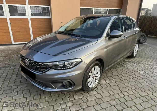 FIAT Tipo 1.4 T-Jet 16v Lounge