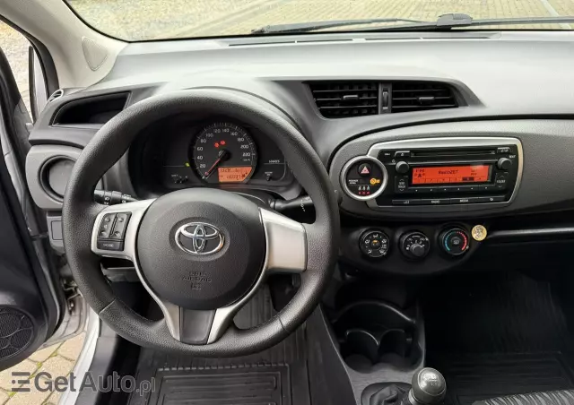 TOYOTA Yaris 1.33 Life