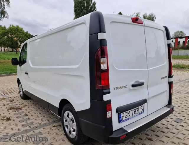 RENAULT Trafic 