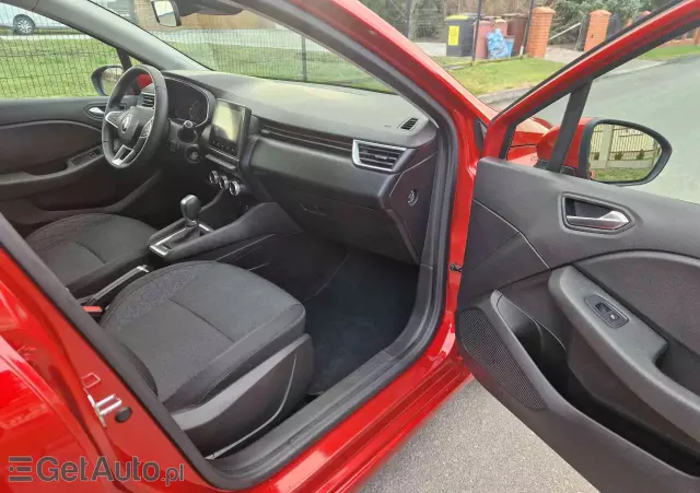 RENAULT Clio 1.6 E-TECH Intens