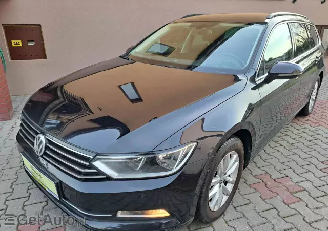 VOLKSWAGEN Passat Variant 2.0 TDI SCR Comfortline