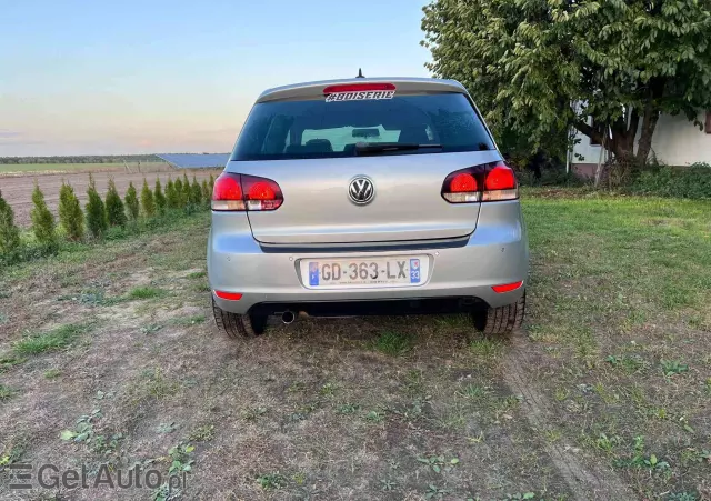 VOLKSWAGEN Golf 1.4 TSI BlueMotion Technology Cup