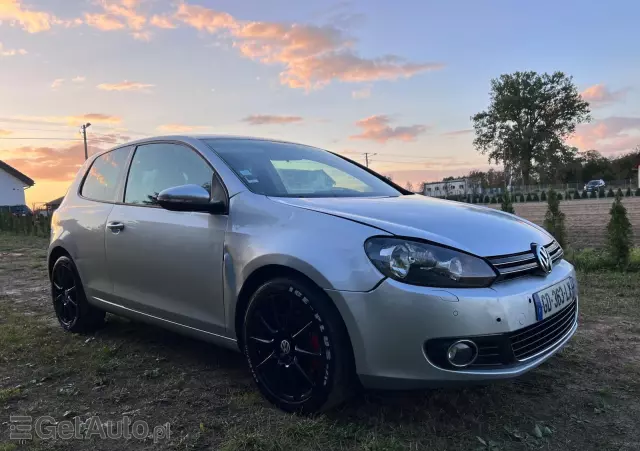 VOLKSWAGEN Golf 1.4 TSI BlueMotion Technology Cup