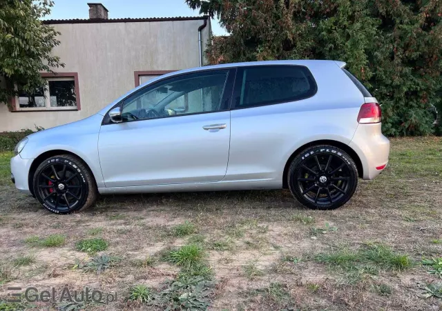 VOLKSWAGEN Golf 1.4 TSI BlueMotion Technology Cup