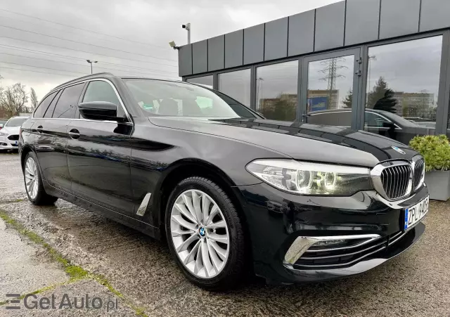 BMW Seria 5 520d Luxury Line