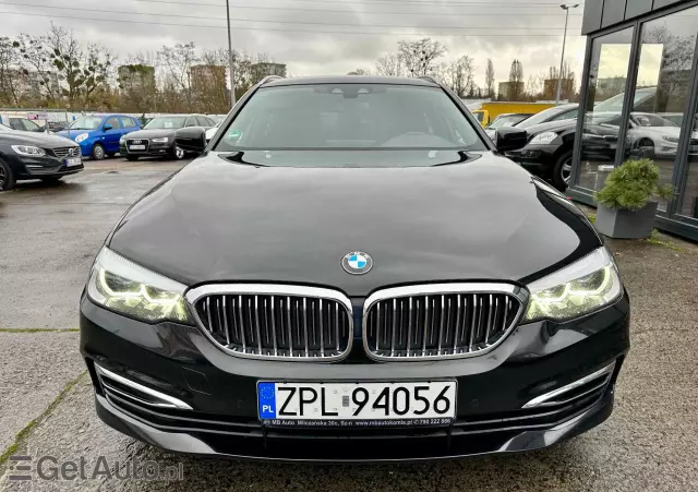 BMW Seria 5 520d Luxury Line