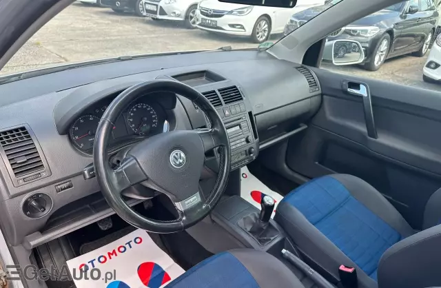 VOLKSWAGEN Polo 1.2 i 12V (64 KM)