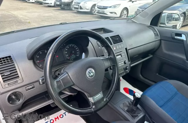 VOLKSWAGEN Polo 1.2 i 12V (64 KM)