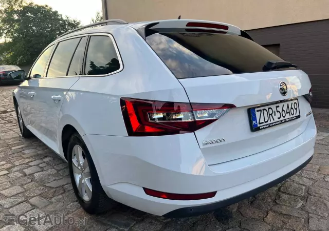 SKODA Superb 2.0 TDI Ambition