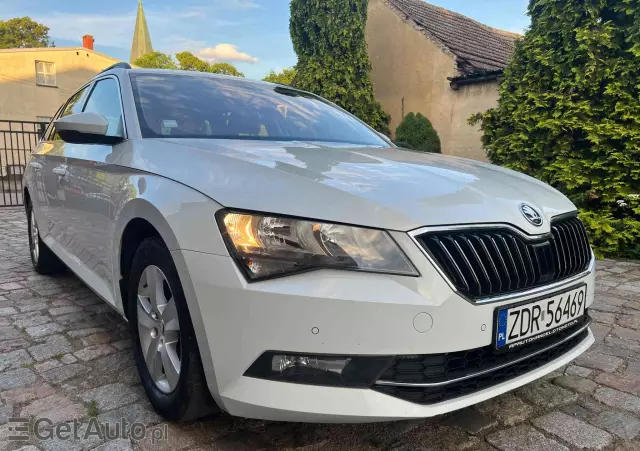 SKODA Superb 2.0 TDI Ambition