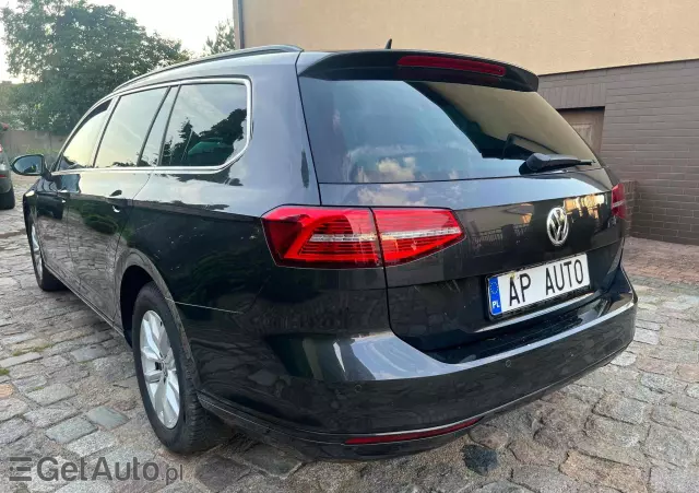 VOLKSWAGEN Passat Variant 1.6 TDI (BlueMotion Technology) Comfortline