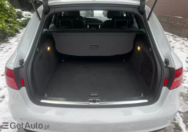 AUDI A4 Avant 2.0 TDI DPF S line Sportpaket