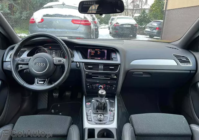 AUDI A4 Avant 2.0 TDI DPF S line Sportpaket