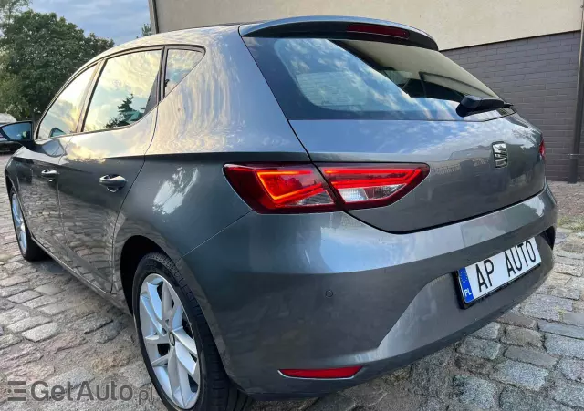 SEAT Leon 1.6 TDI DPF Ecomotive DSG Style