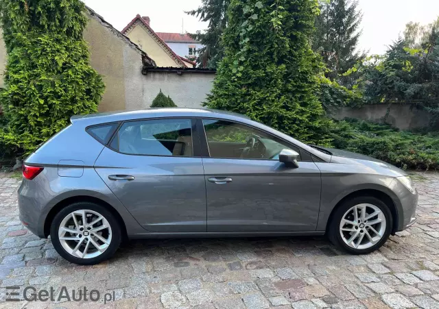 SEAT Leon 1.6 TDI DPF Ecomotive DSG Style