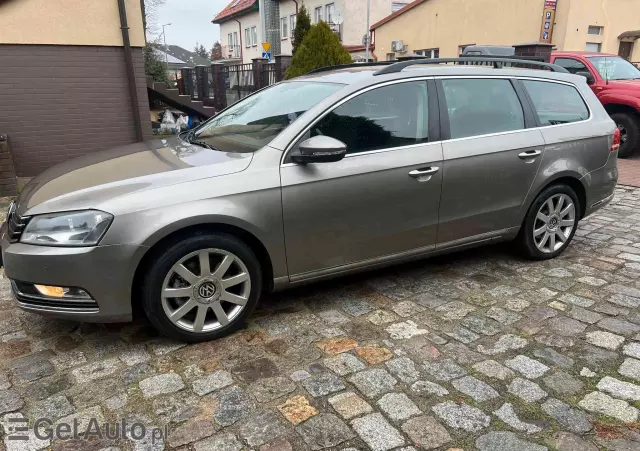 VOLKSWAGEN Passat 1.6 TDI Comfortline