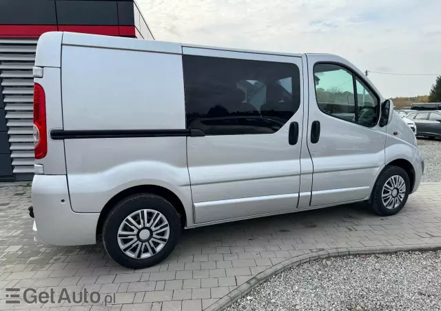 OPEL Vivaro 