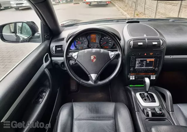 PORSCHE Cayenne Tiptronic S