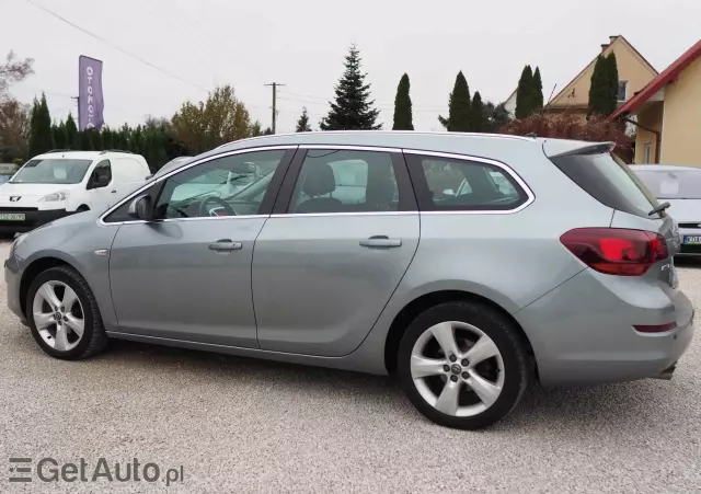 OPEL Astra 1.4 Turbo Cosmo