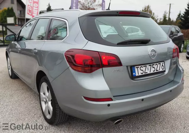 OPEL Astra 1.4 Turbo Cosmo