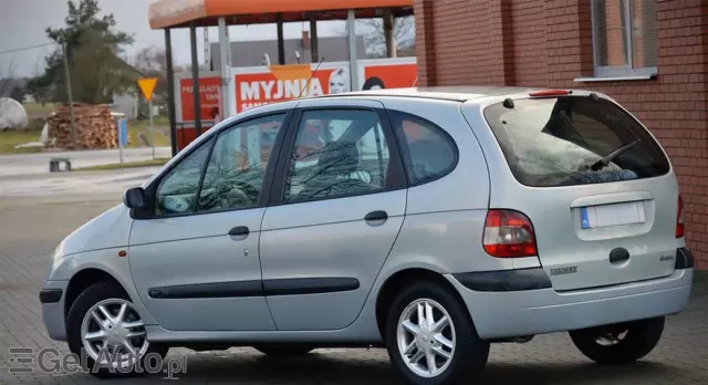 RENAULT Scenic 