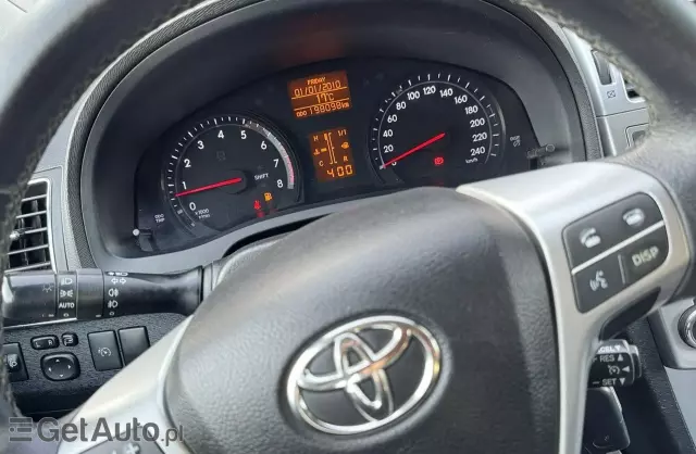 TOYOTA Avensis 