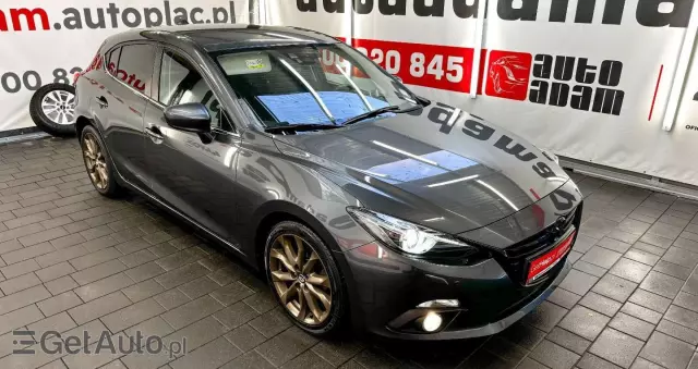 MAZDA 3 