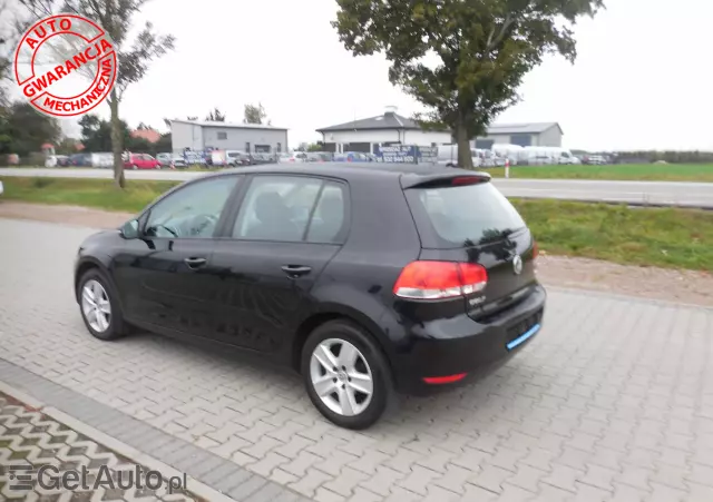 VOLKSWAGEN Golf VI 1.6 Comfortline