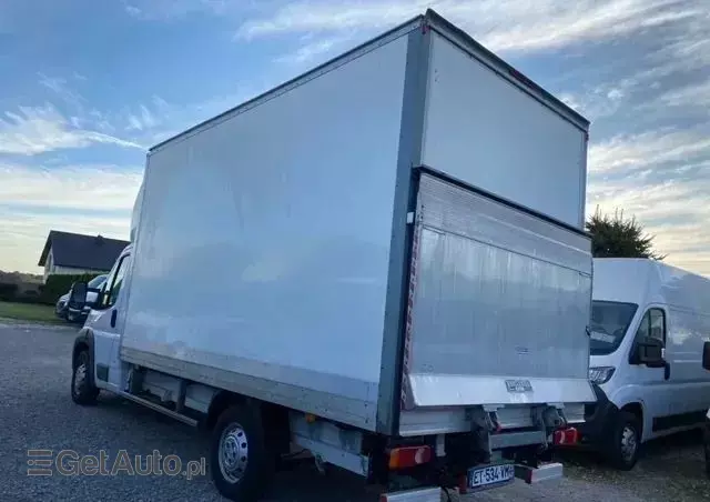 FIAT Ducato kontener z windą 2,3 150 KM klima 