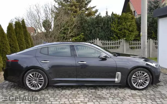 KIA Stinger 2.0 T-GDI XL