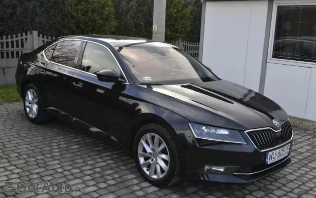 SKODA Superb 2.0 TSI 4x4 Style DSG