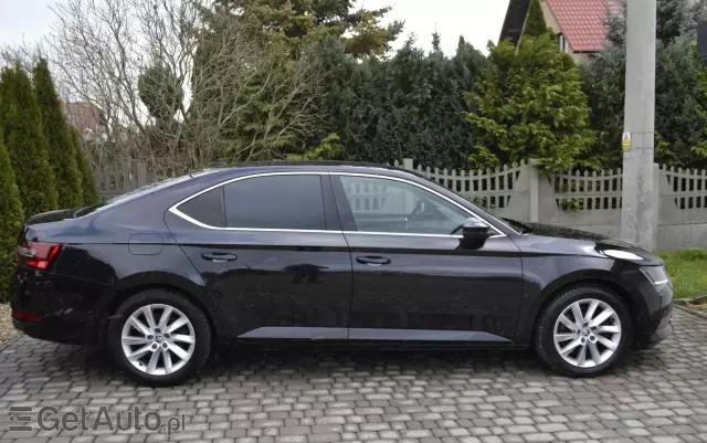 SKODA Superb 2.0 TSI 4x4 Style DSG