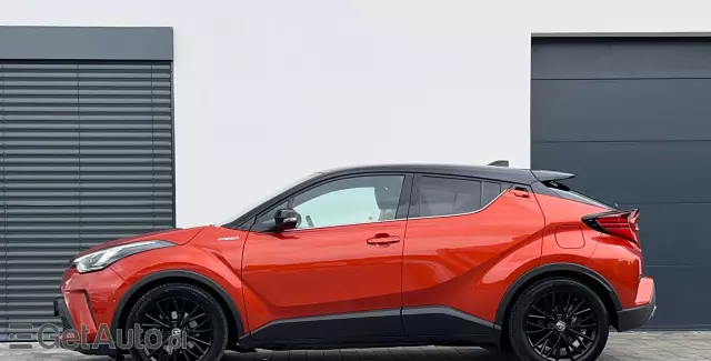 TOYOTA C-HR 2.0 Hybrid Orange Edition