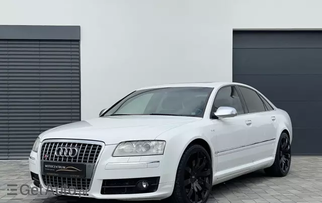 AUDI S8 5.2 FSI Quattro