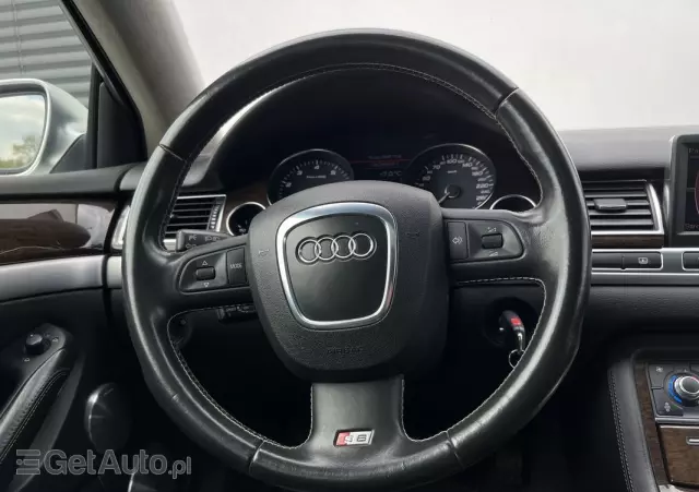 AUDI S8 5.2 FSI Quattro