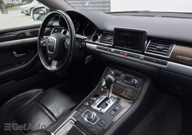 AUDI S8 5.2 FSI Quattro