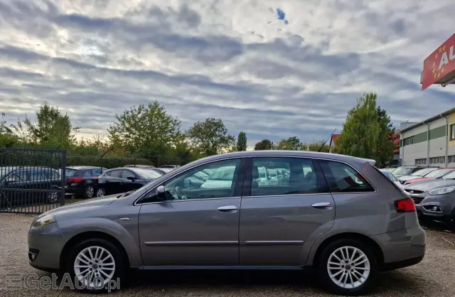 FIAT Croma 1.9 Multijet (120 KM)