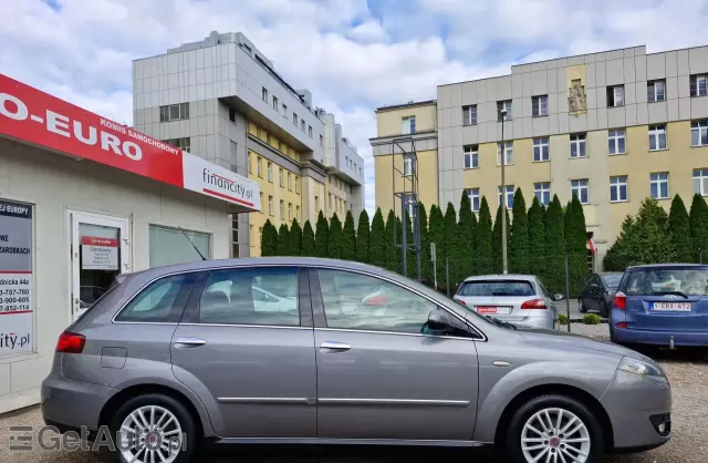 FIAT Croma 1.9 Multijet (120 KM)