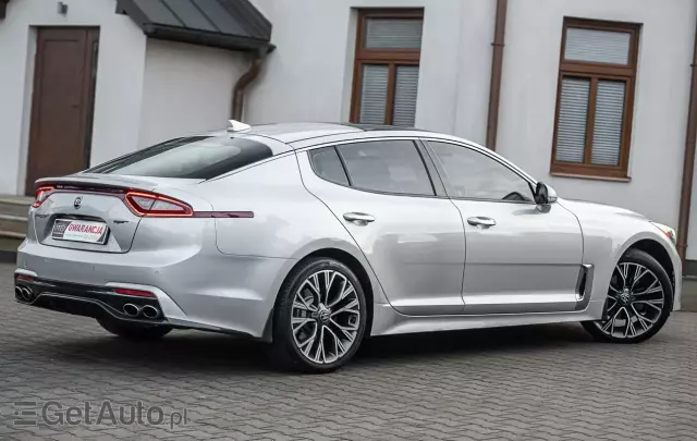 KIA Stinger 2.0 T-GDI GT Line