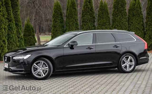 VOLVO V90 D3 Momentum