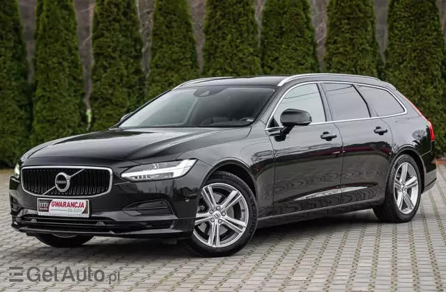 VOLVO V90 D3 Momentum