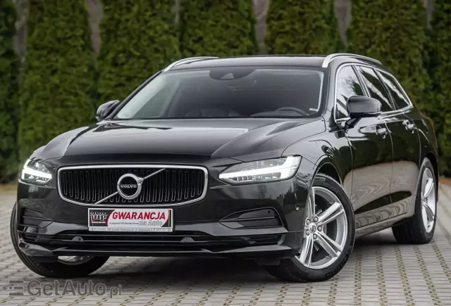 VOLVO V90 D3 Momentum