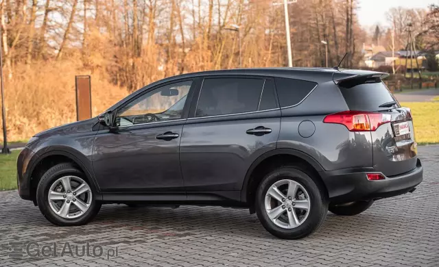 TOYOTA RAV4 2.0 D-4D Prestige